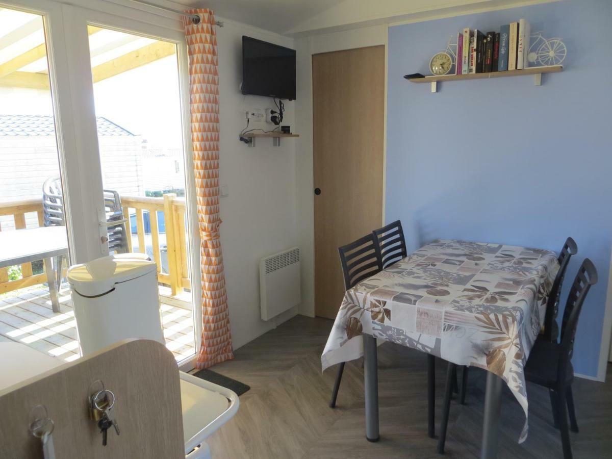 Hebergement dans un Domaine à Litteau Extérieur photo